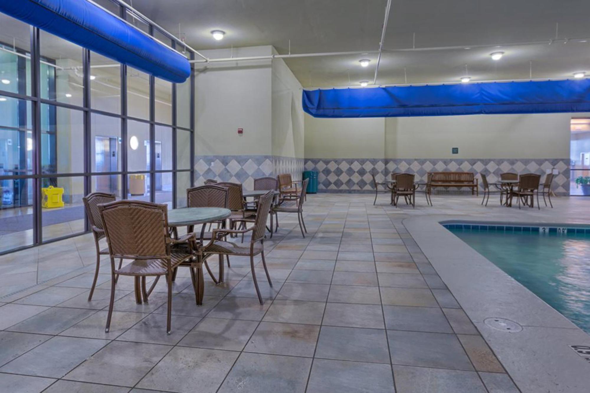 Phoenix West Orange Beach Bilik gambar