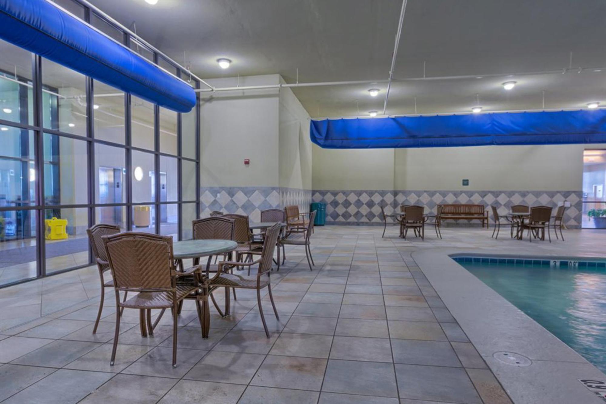 Phoenix West Orange Beach Bilik gambar