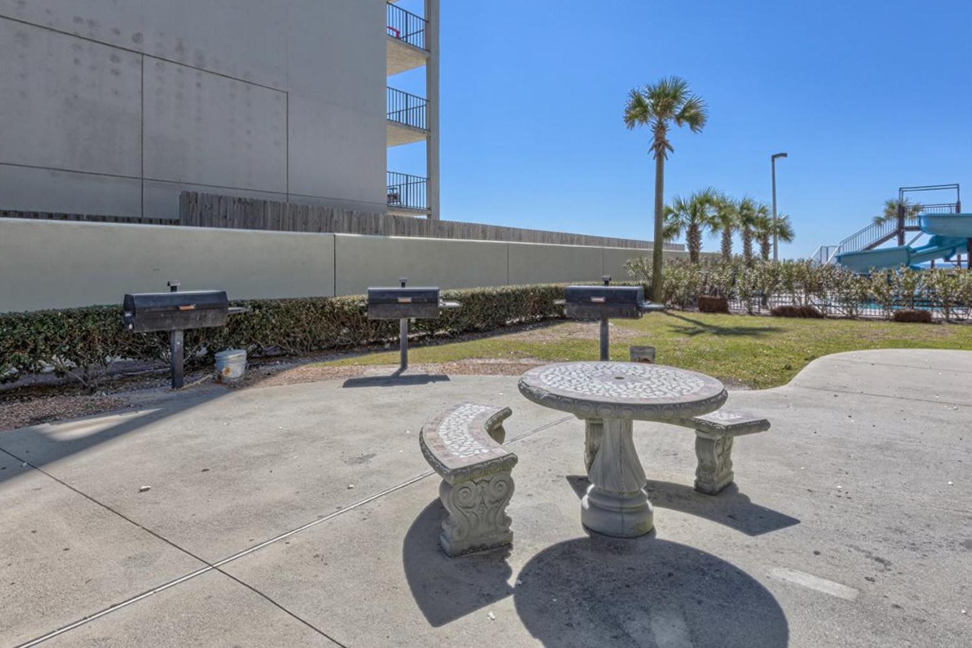 Phoenix West Orange Beach Bilik gambar